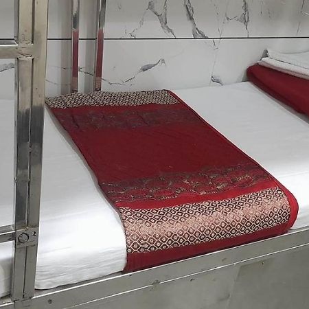 Amaan Hotel Mumbai  Buitenkant foto