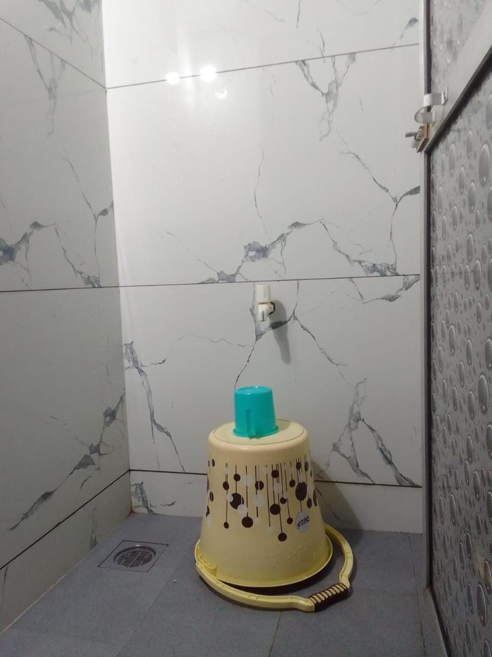 Amaan Hotel Mumbai  Buitenkant foto