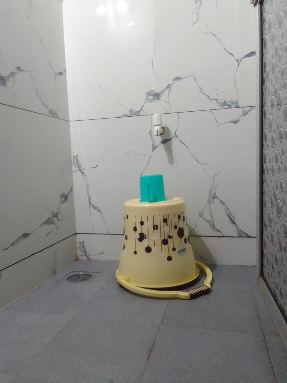 Amaan Hotel Mumbai  Buitenkant foto