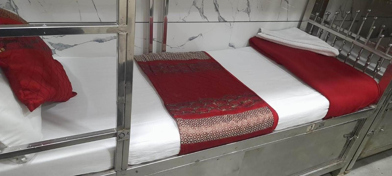 Amaan Hotel Mumbai  Buitenkant foto